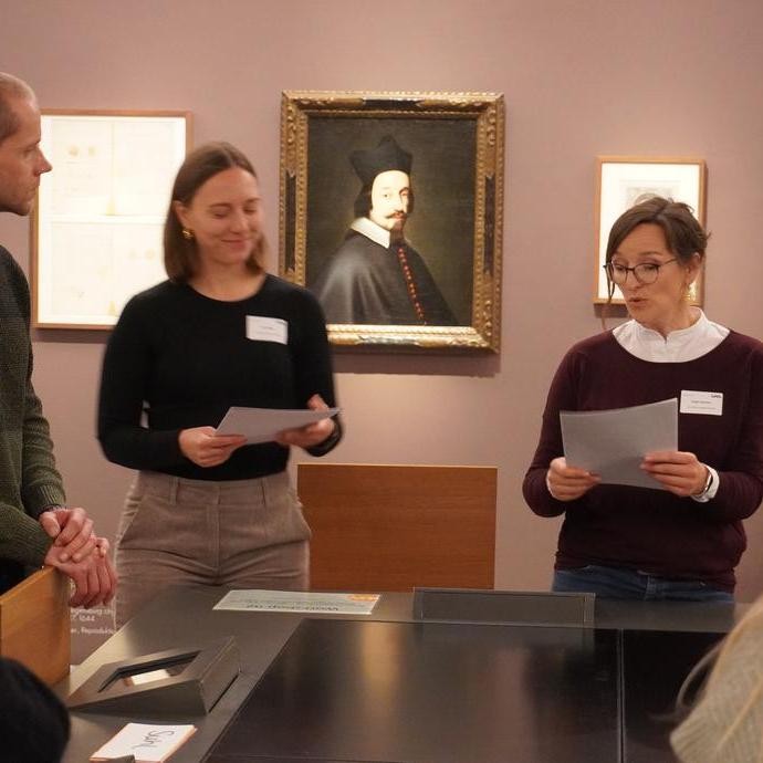 None (vergrößerte Bildansicht wird geöffnet)